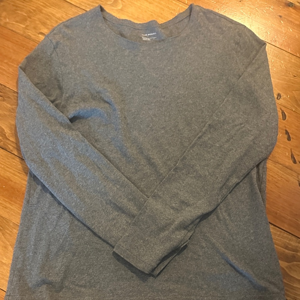 Club Monaco Charcoal Long Sleeve Tee
